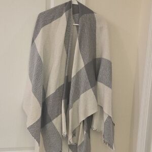 Old Navy Gray and Cream Poncho